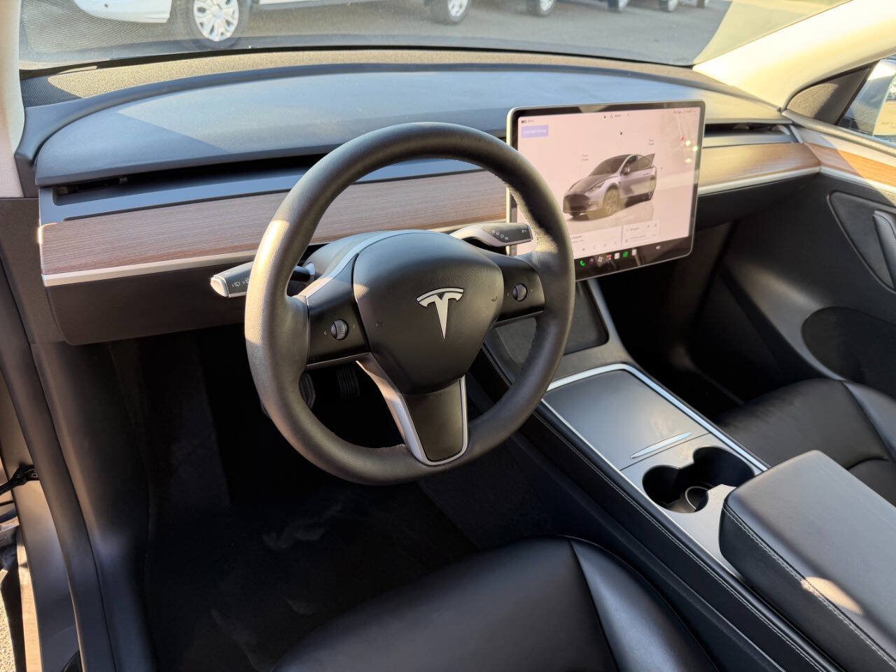 Used 2024 Tesla Model Y Long Range AWD/4WD image 12