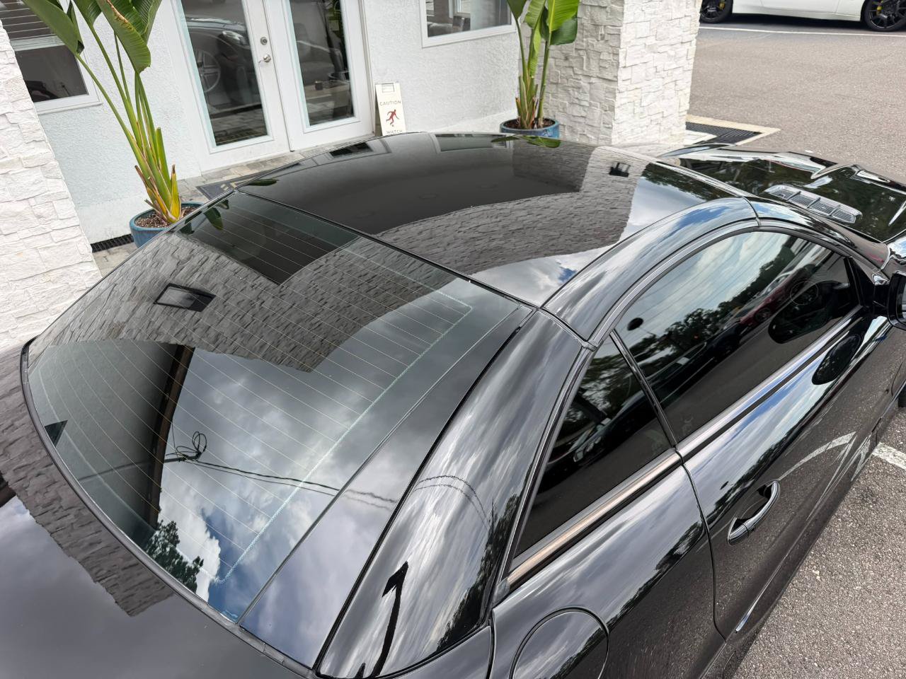 Used 2011 Mercedes-Benz SL 550 image 24
