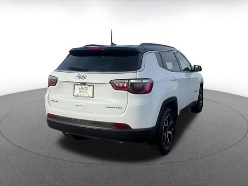 Used 2025 Jeep Compass Limited image 14