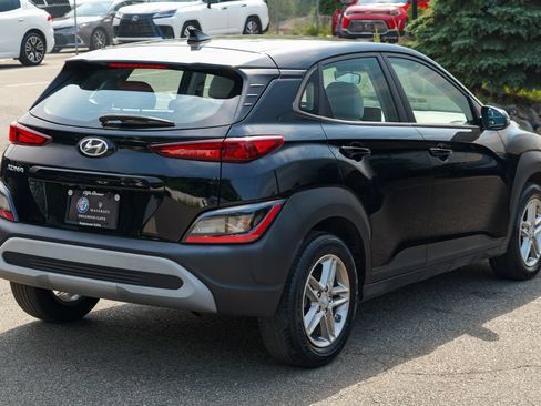 Used 2023 Hyundai Kona SE FWD image 7