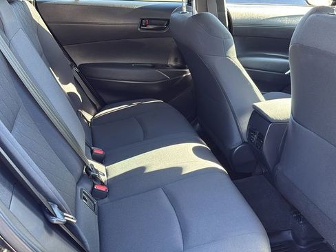 Used 2023 Toyota Corolla Cross LE image 31