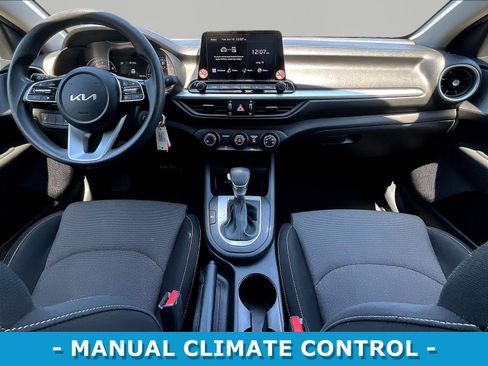 Used 2024 Kia Forte LXS FWD image 7