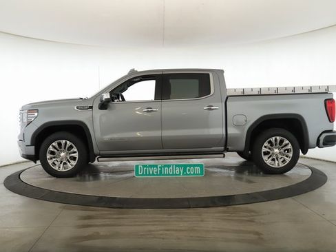 Used 2024 GMC Sierra 1500 Denali image 9