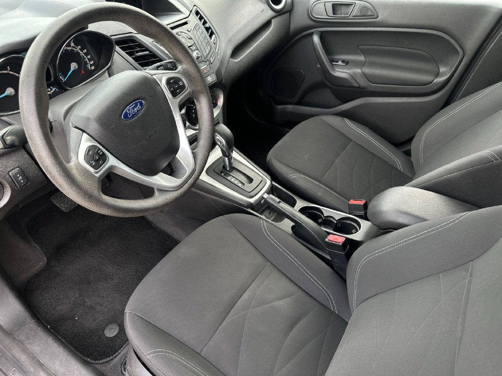 Used 2018 Ford Fiesta SE FWD image 9