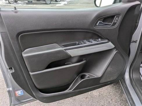 Used 2019 Chevrolet Colorado LT image 16