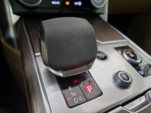 Used 2023 Land Rover Range Rover SE AWD/4WD image 16