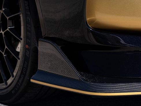 Used 2024 Aston Martin Valour image 5