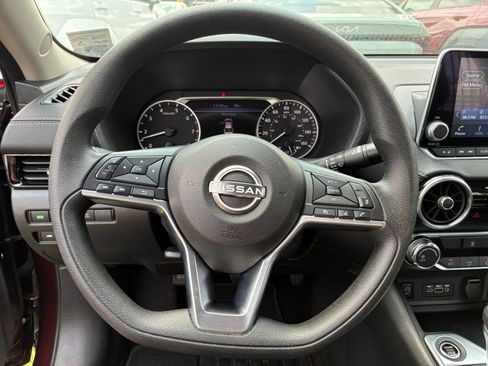 Used 2025 Nissan Sentra SV FWD image 22