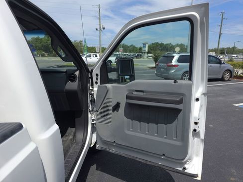 Used 2015 Ford F250 XL RWD image 11