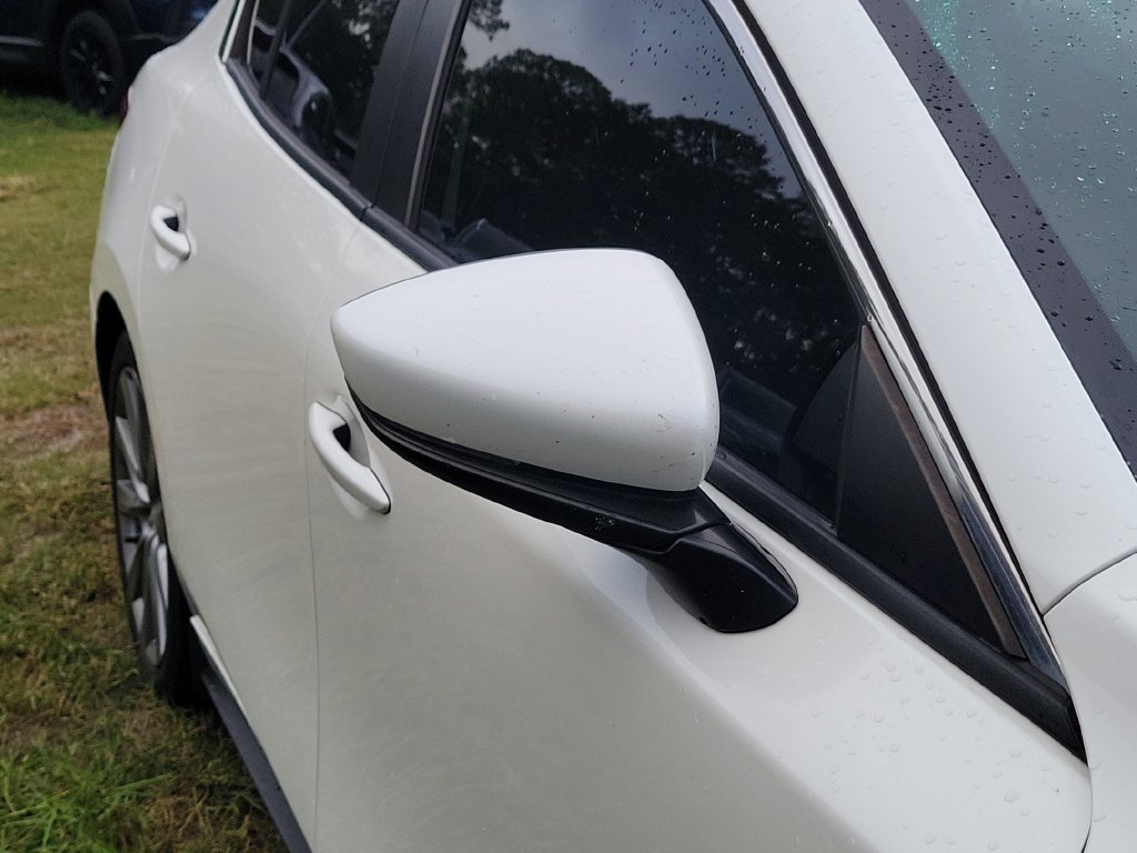 Used 2023 MAZDA MAZDA3 s FWD image 13