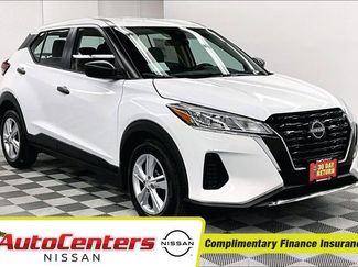 New 2025 Nissan Kicks Play S video 1