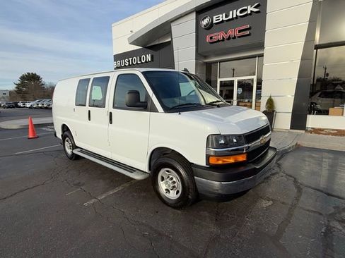 Used 2024 Chevrolet Express 2500 w/ Driver Convenience Package image 2