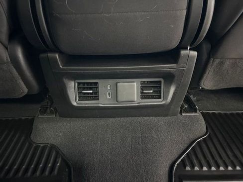 Used 2025 Chevrolet Silverado 1500 LT image 26