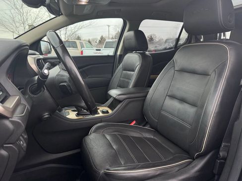 Used 2018 GMC Acadia Denali image 14