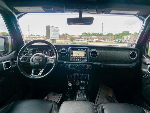 Used 2019 Jeep Wrangler Unlimited Rubicon AWD/4WD image 16