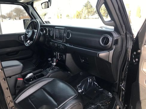 Used 2023 Jeep Wrangler Unlimited Sahara w/ Cold Weather Group image 47