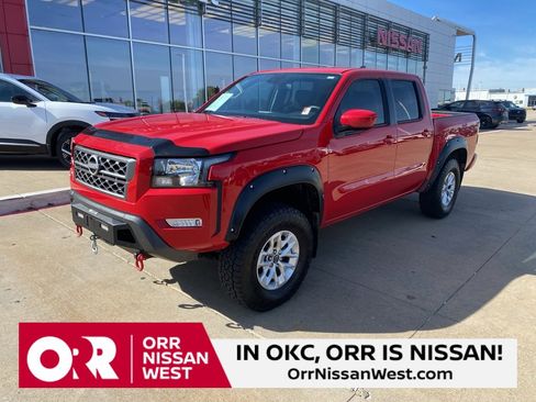 Used 2024 Nissan Frontier SV image 1