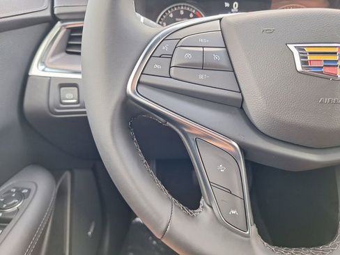 New 2026 Cadillac XT5 Luxury w/ LPO, Floor Liner Package AWD/4WD image 19