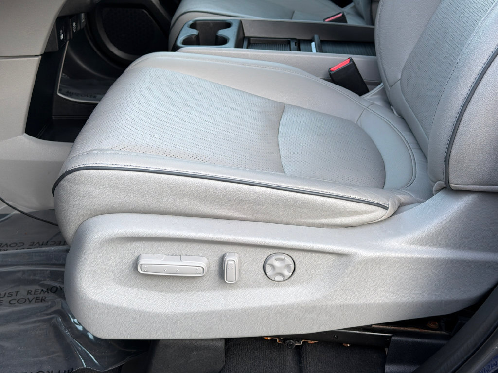 Used 2024 Honda Odyssey Elite image 16