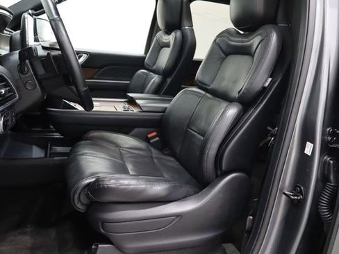 Used 2021 Lincoln Navigator L Reserve image 13