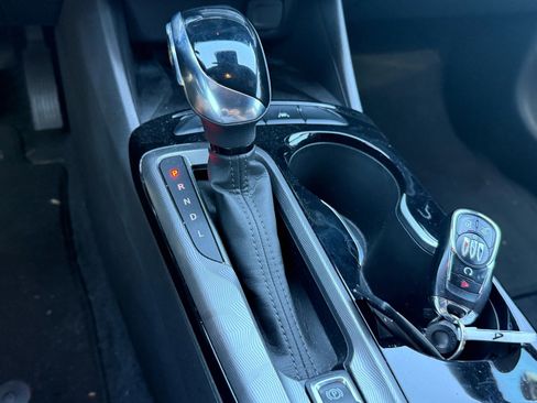 Used 2024 Buick Envista Sport Touring w/ Convenience I Package image 19