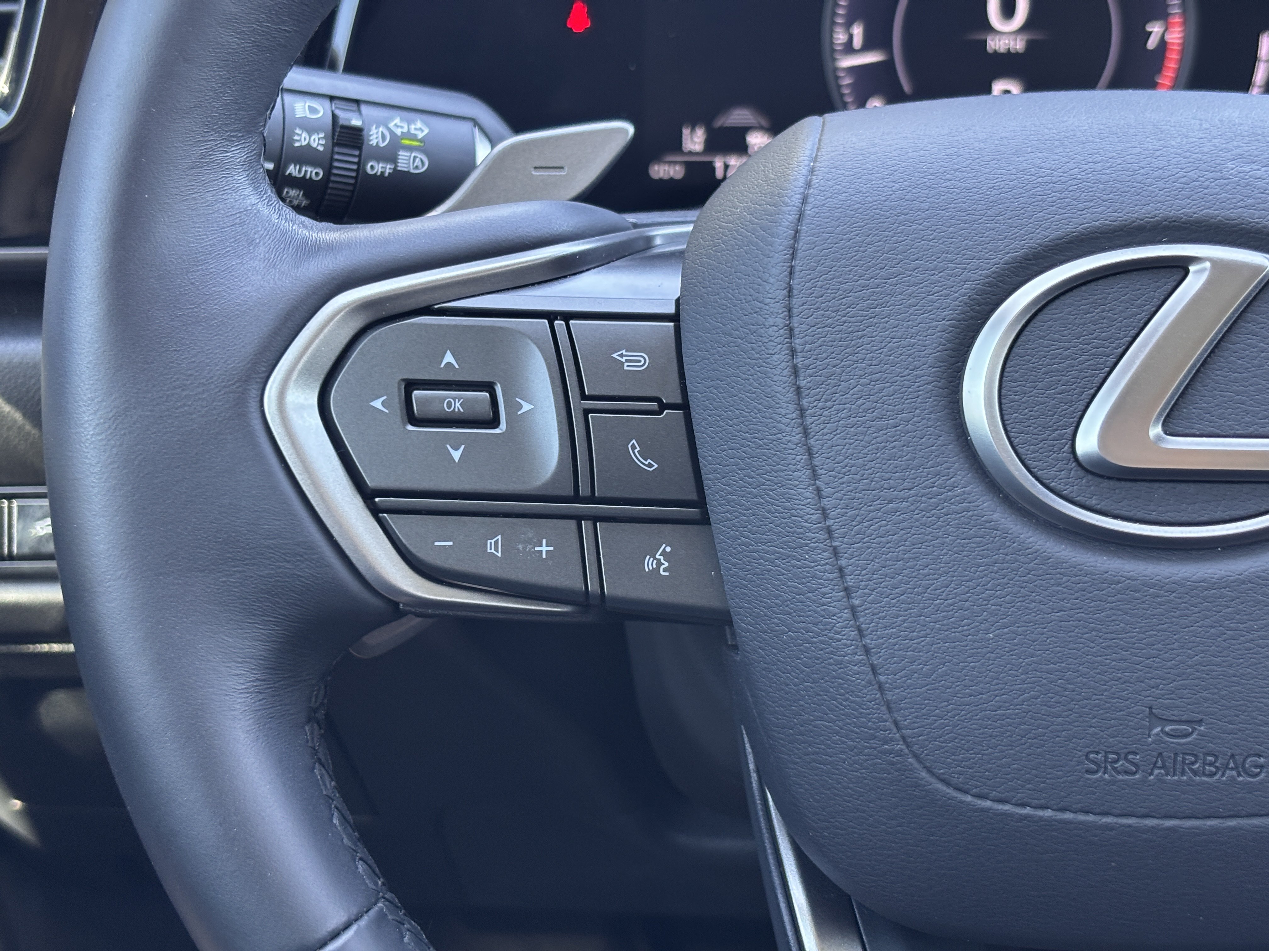 Certified 2025 Lexus NX 250 FWD w/ Accessory Package (2T) image 20
