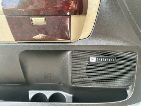 Used 2008 Toyota Sequoia Limited image 24