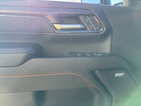 Used 2024 GMC Sierra 2500 AT4 w/ Max Trailering Package image 10