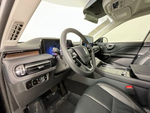 Used 2025 Lincoln Aviator Reserve image 15