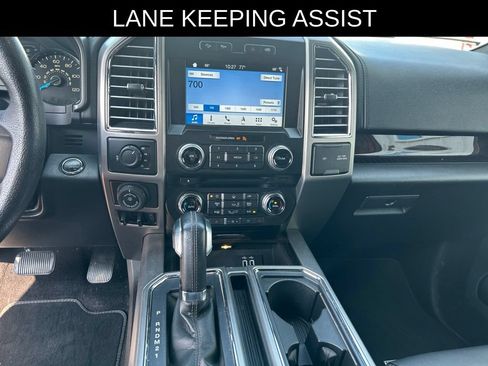 Used 2016 Ford F150 Platinum w/ Technology Package AWD/4WD image 17