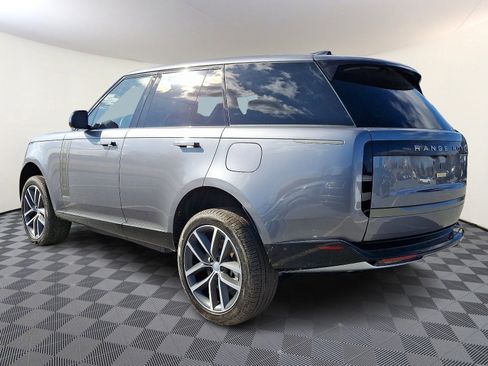 New 2025 Land Rover Range Rover SE image 2