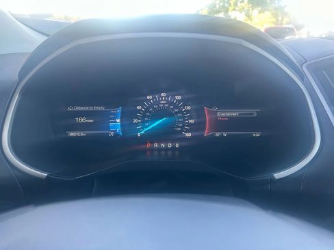 Used 2020 Ford Edge SEL image 5