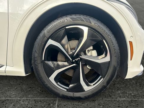 Used 2023 Kia EV6 GT-Line w/ GT-Line Suede Seat Package image 9