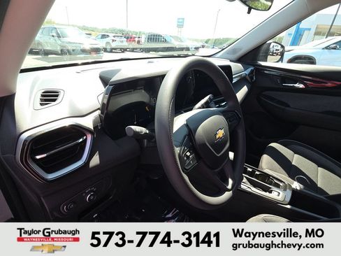 New 2026 Chevrolet TrailBlazer LS w/ LS Convenience Package FWD image 14