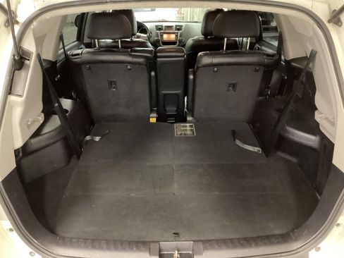 Used 2013 Toyota Highlander SE image 5