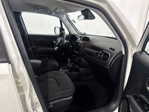 Used 2023 Jeep Renegade Altitude AWD/4WD image 24