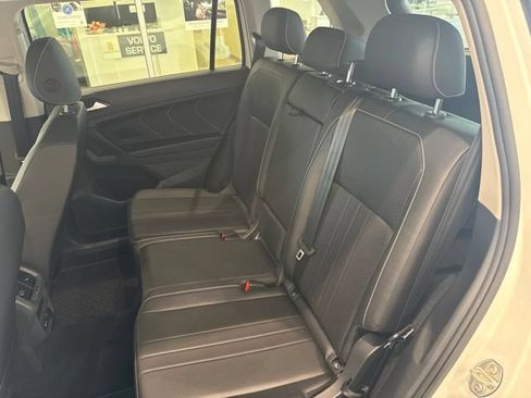 Certified 2023 Volkswagen Tiguan SE AWD/4WD image 14