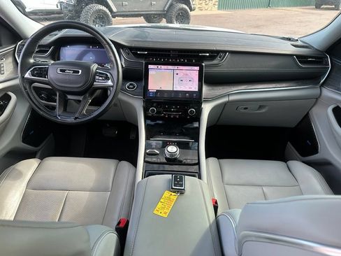 Used 2021 Jeep Grand Cherokee L Overland w/ Advanced Protech Group III AWD/4WD image 19