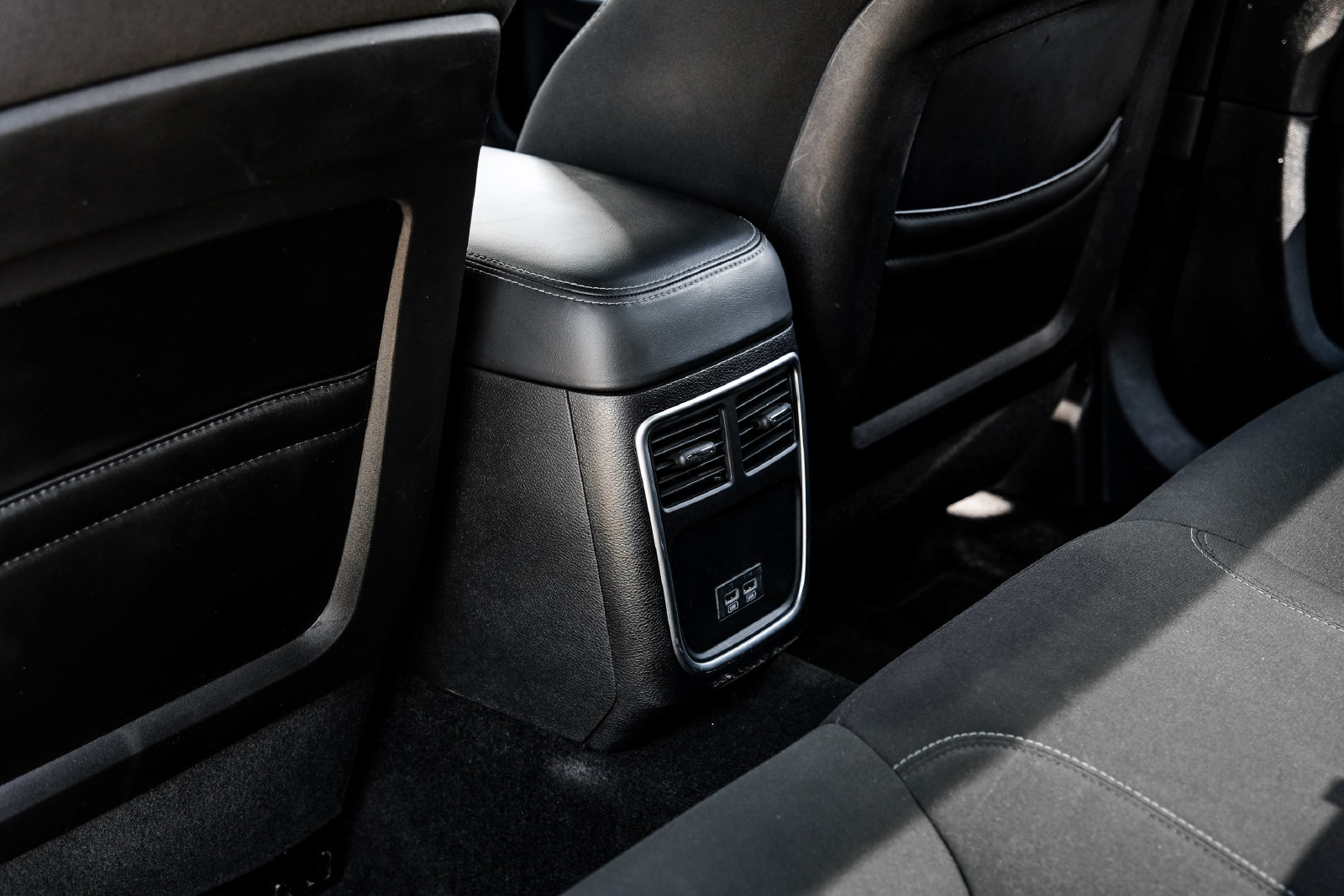 Used 2023 Dodge Charger Scat Pack w/ Harman/Kardon Audio Group RWD image 40