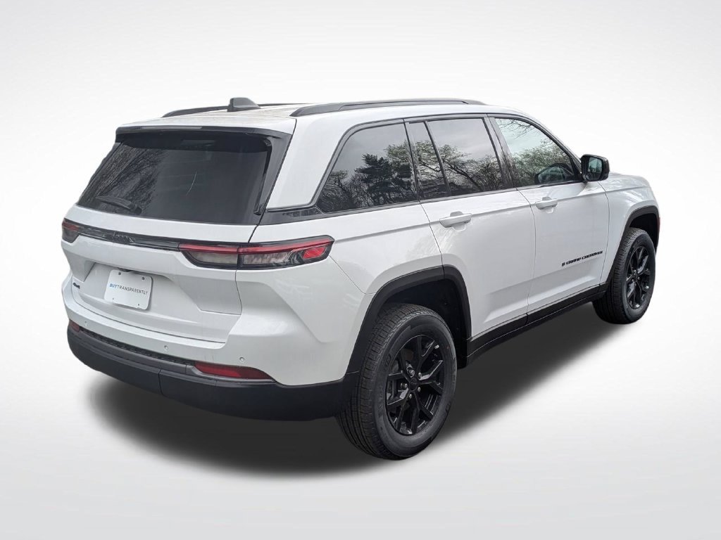 New 2026 Jeep Grand Cherokee Altitude AWD/4WD image 3
