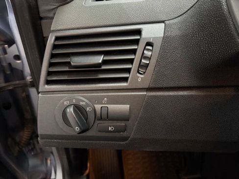 Used 2004 BMW X3 3.0i image 28