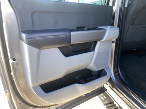 Used 2025 Ford F250 XLT image 11