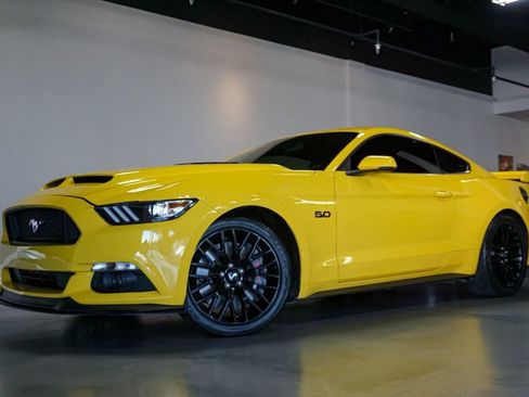 Used 2015 Ford Mustang GT Premium w/ GT Performance Package RWD image 1