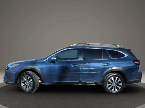 Used 2023 Subaru Outback Touring image 3
