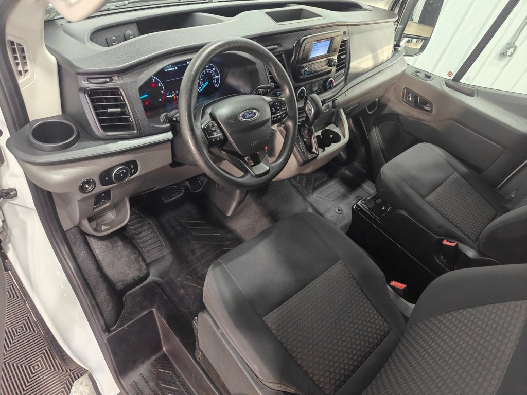 Used 2025 Ford Transit 250 Low Roof w/ Exterior Upgrade Package RWD image 4