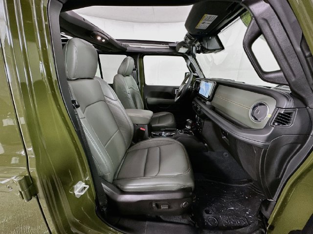 Used 2024 Jeep Wrangler High Altitude AWD/4WD image 27