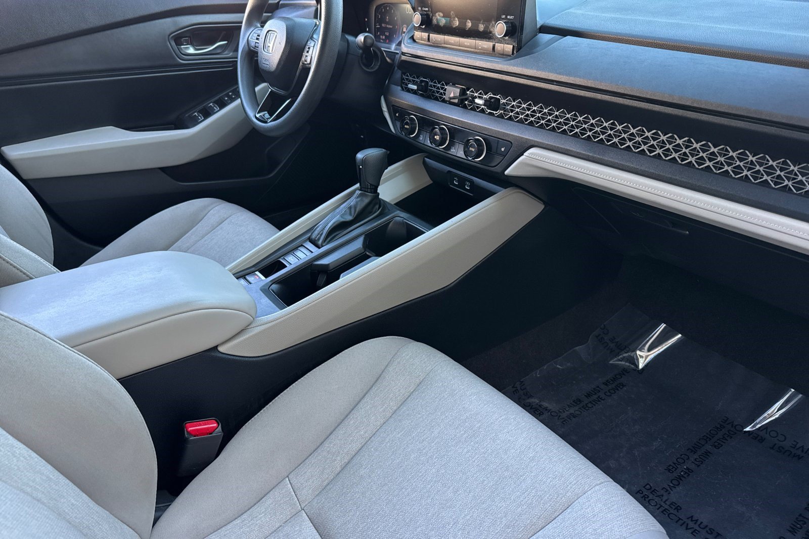 Used 2024 Honda Accord EX image 31