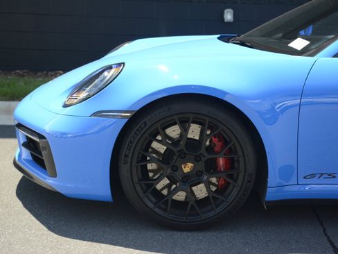 Certified 2022 Porsche 911 Targa 4 GTS AWD/4WD image 33