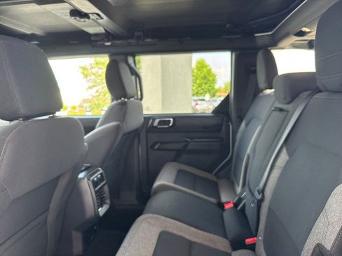 Used 2025 Ford Bronco Big Bend AWD/4WD image 7