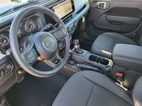 New 2026 Jeep Gladiator Sport image 8